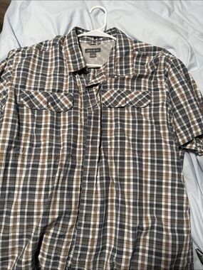 Eddie Bauer Short-Sleeve Plaid Button-Down Shirt in Gray, Brown, White